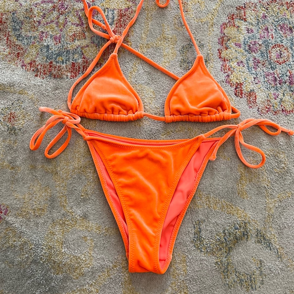 Pacsun Kendall & Kylie orange velvet bikini size small